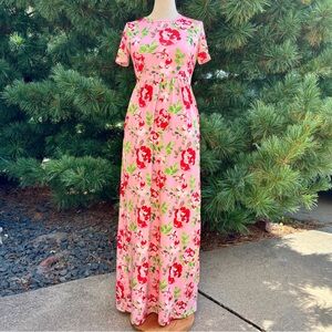Pink Lily Floral Maxi Dress 🌷